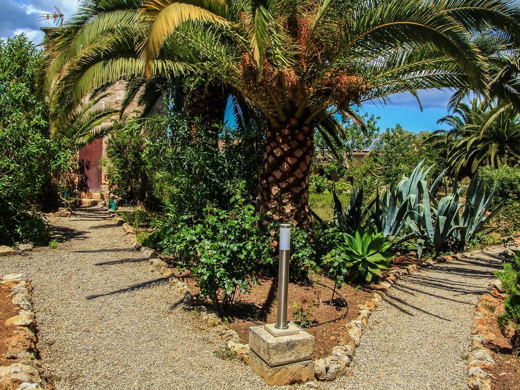 Finca Hotel Rural Predio Son Serra Can Picafort  Ngoại thất bức ảnh